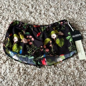 Sleep Short by Maison du Soir